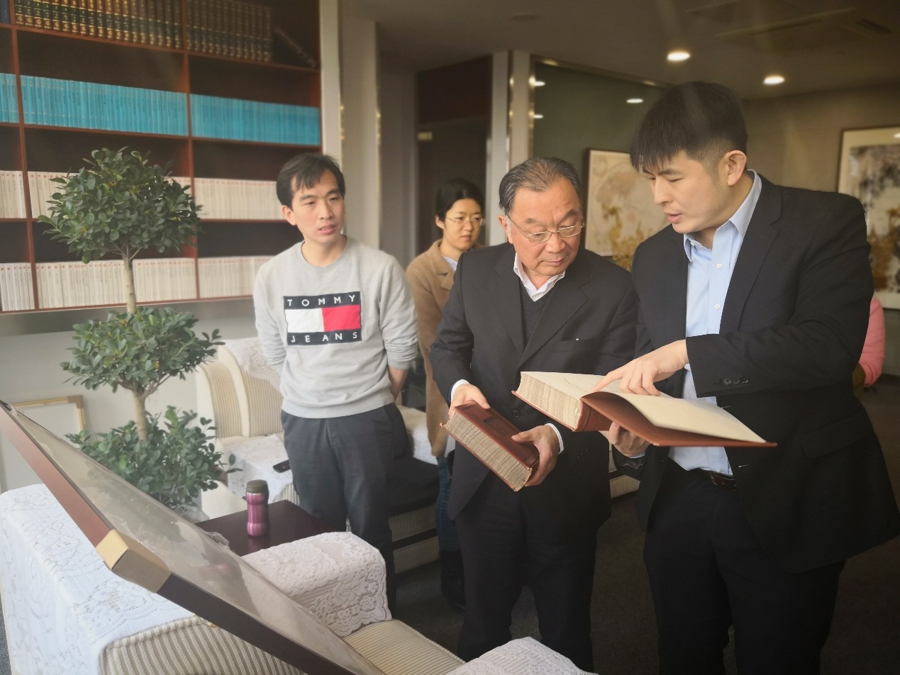 C:\Users\dell\Desktop\麻豆av新闻
2019\2019.03.15 温铁军\adb211f392c6471383b9d0f29637396.jpg