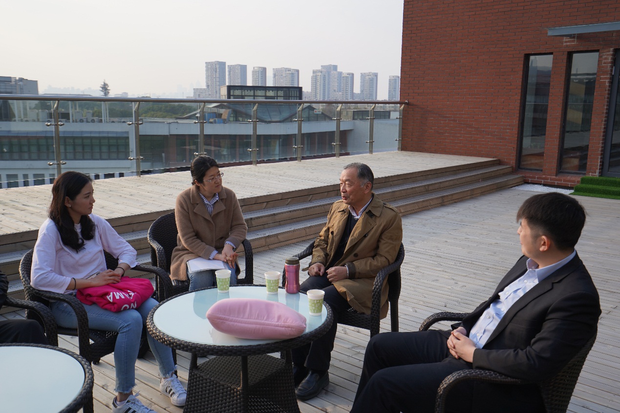 C:\Users\dell\Desktop\麻豆av新闻
2019\2019.03.15 温铁军\DSC01638.JPG